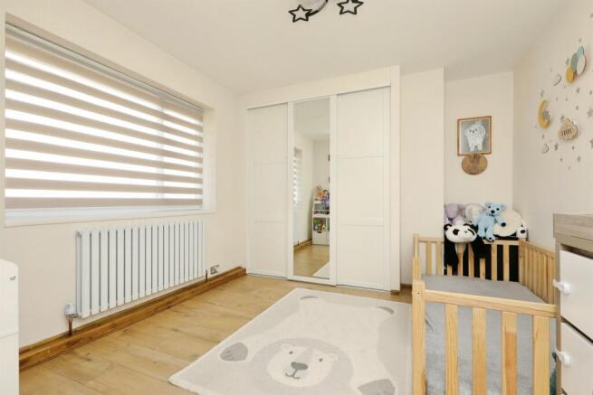 3 bed Semi-Detached for sale Image 9