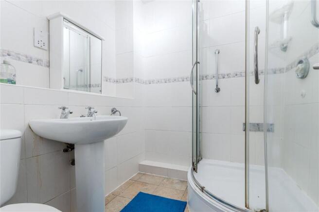 2 bed Apartment for sale Image 8