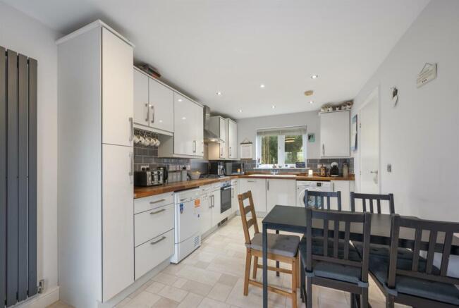 Kitchen-Diner towards front window.jpg