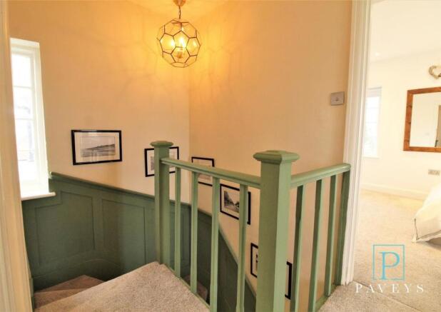 FIRST FLOOR LANDING