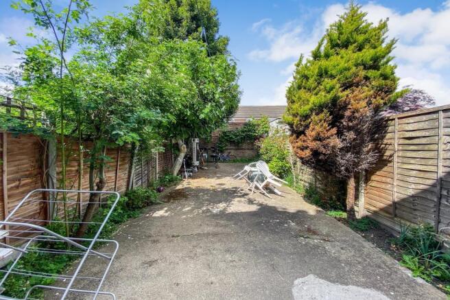 39 Waldeck Road, Duckett's Green, London N15 3EL