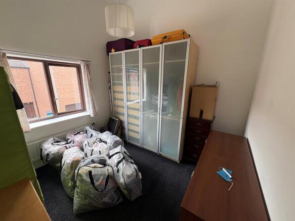 3 bed Terraced for sale Image 8