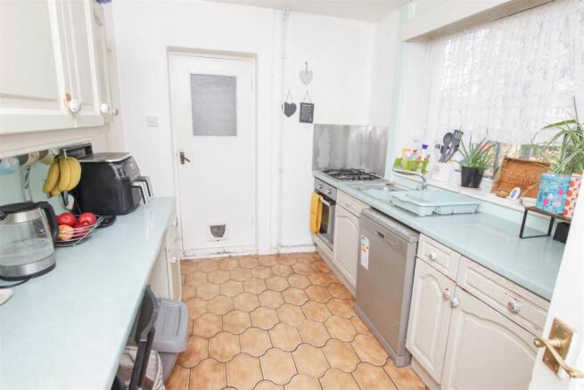 3 bed Town House for sale Image 6