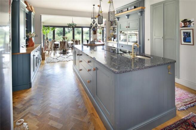 Kitchen/ Breakfast