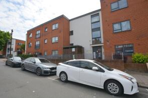 Flat 8, Swanley House, Grant Road, Harrow HA3 7SA