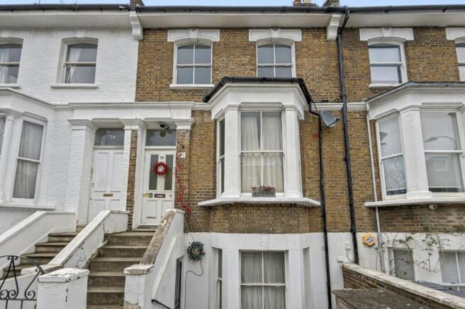 72b Minford Gardens, London W14 0AP