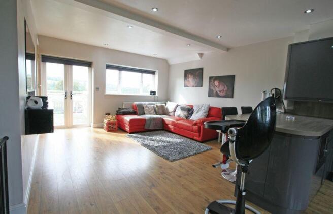 SITTING ROOM AREA