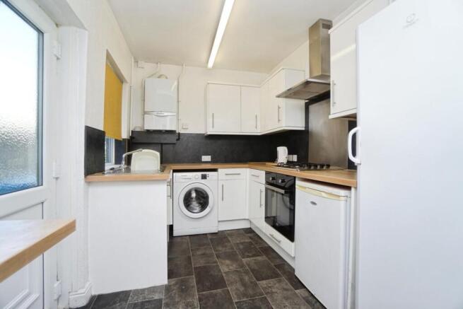 3 bed Terraced for sale Image 8