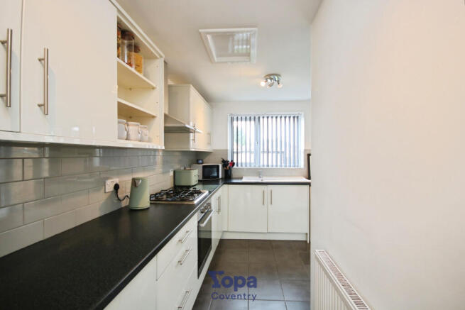 93e80271-Kitchen.JPG