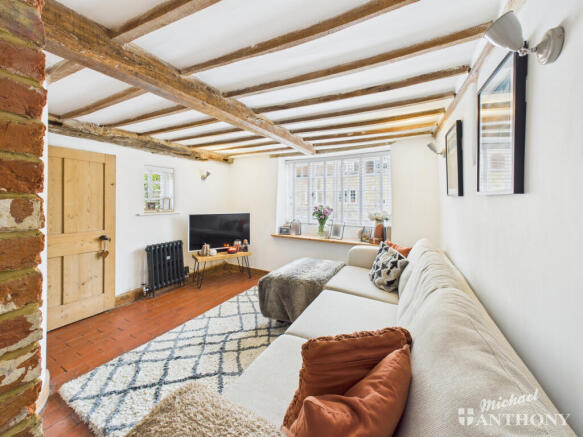 CAM03852G0-PR0408-STILL019