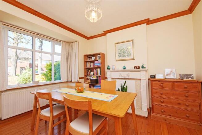 3 bed Semi-Detached for sale Image 4