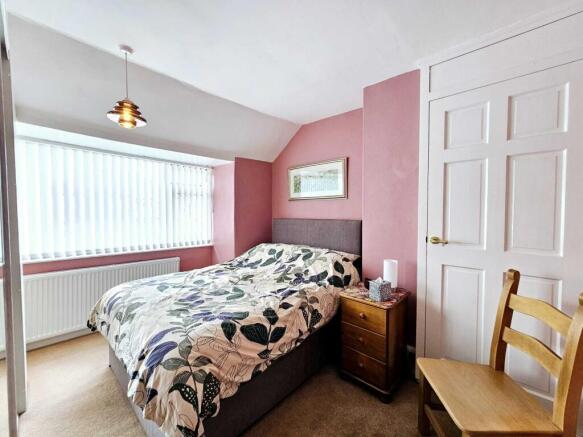 3 bed Semi-Detached for sale Image 9