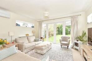47 Little Bosham, Copthorne Road, East Grinstead RH19 2NX