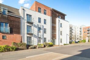 41, Sinclair Drive, Basingstoke RG21 6AF