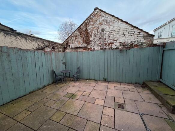 2 bed Terraced for sale Image 8