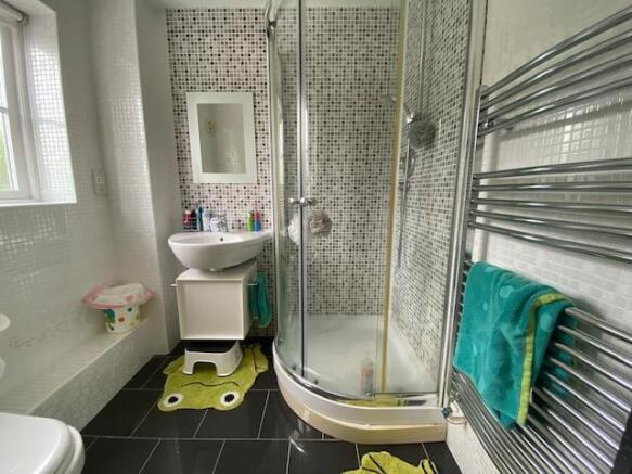 En-suite Bathroom