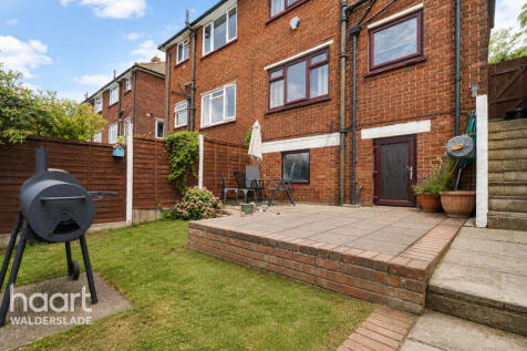 Longhill Avenue, Chatham