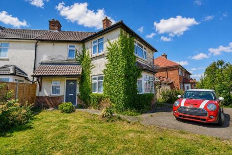 Featherston Drive, Burbage, Hinckley