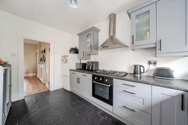 2 bed Terraced for sale Image 6