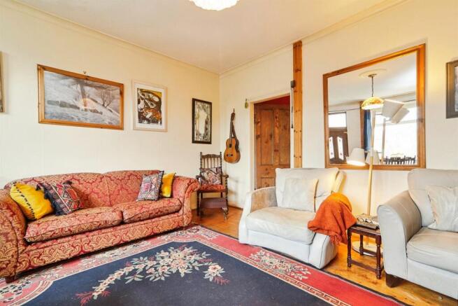 4 bed Terraced for sale Image 5