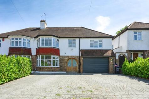 Byron Avenue, Coulsdon, CR5