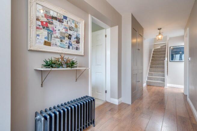 4 bed Detached for sale Image 12