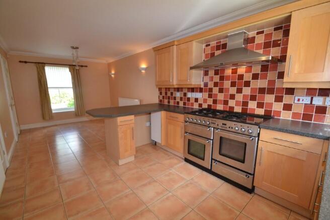 Kitchen/Dining