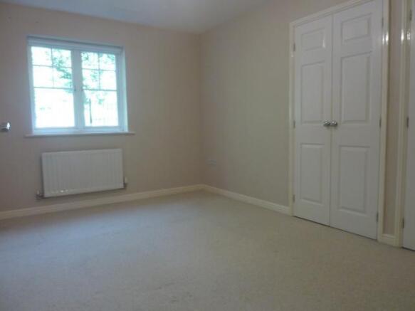 BEDROOM 1 (1)