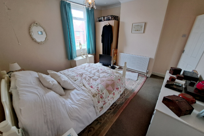 Pogmoor Road, Barnsley, South Yorkshire, S75 photo 4