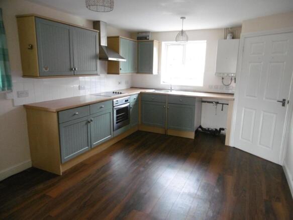 victoria street kitchen (2).JPG