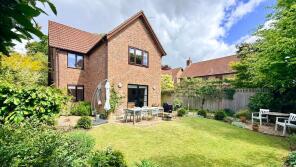3, Billington Place, Lymington SO41 8JQ