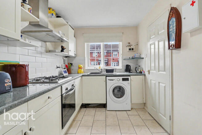 Lenham Way, Basildon photo 4