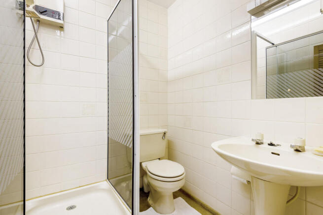 En-suite Shower R...