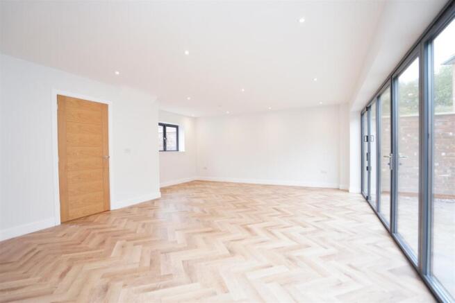 1A Guliston Road-8.jpg