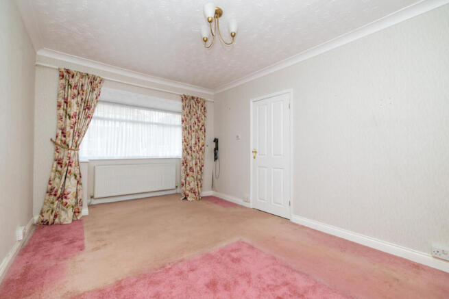 2 bed Semi-Detached Bungalow for sale Image 9