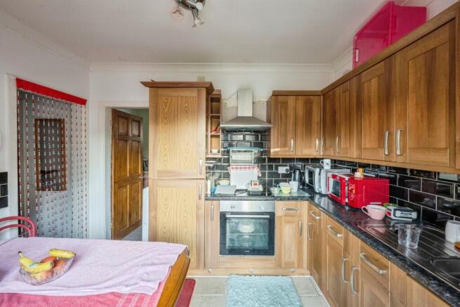 2 bed Semi-Detached for sale Image 7