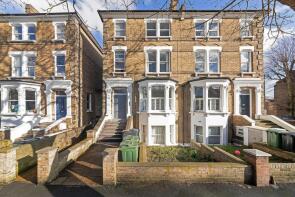 Flat 2, 152, Rosendale Road, London SE21 8LG