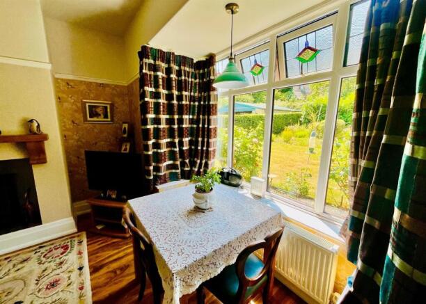 3 bed Detached Bungalow for sale Image 10