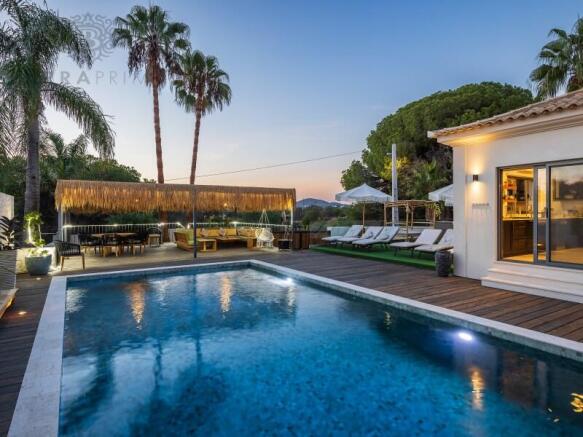 Almancil 6 Bed Villa For Sale Algarve Portugal (26)