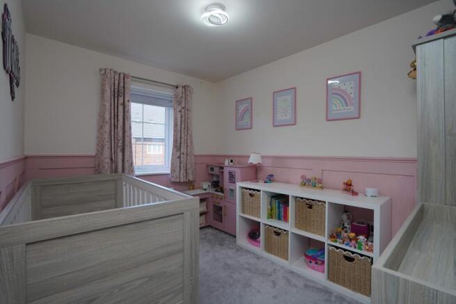 3 bed Semi-Detached for sale Image 12