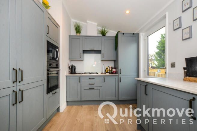 Kings Langley, Hertfordshire, WD4 photo 4