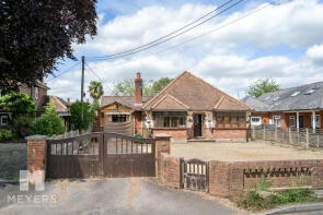 17, Northfield Road, Ringwood BH24 1LS