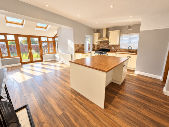 Kitchen/Living