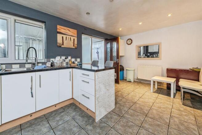2 bed End of Terrace for sale Image 5