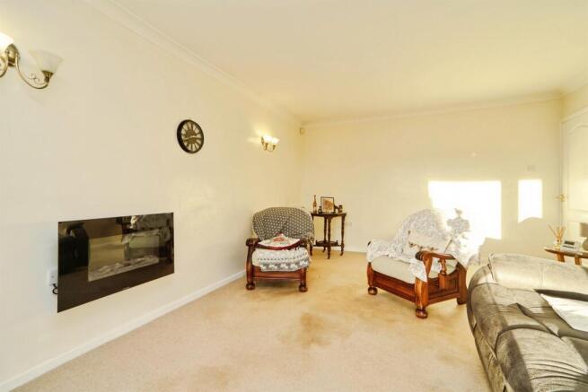 2 bed Detached Bungalow for sale Image 9
