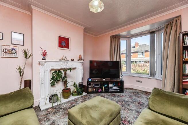 3 bed Semi-Detached for sale Image 9