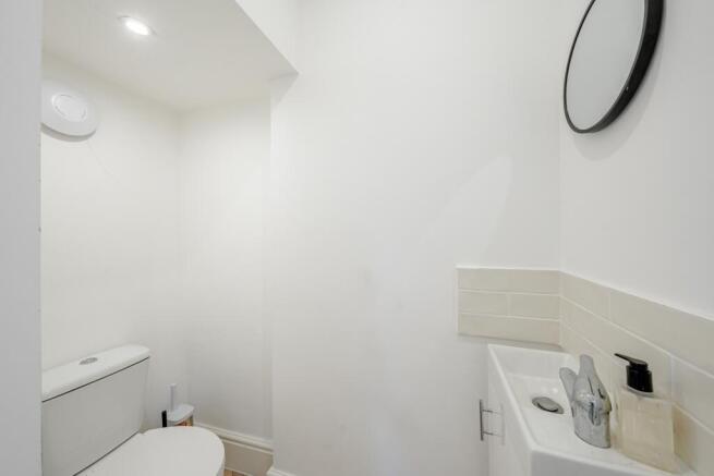 3 bed Semi-Detached for sale Image 12