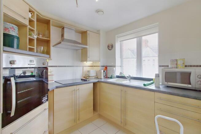 Kitchen: