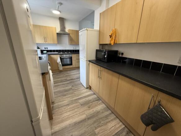 1dr.kitchen..JPG