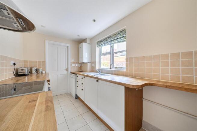 kitchen h.jpg